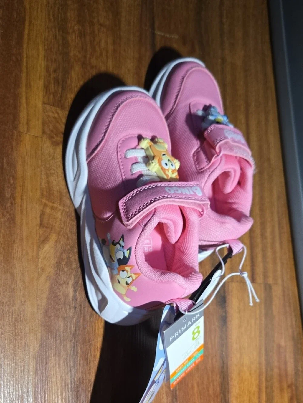 Bingo & Bluey Pink Kids Sneakers - Velcro Arch Strap Nwt Sz 8 Logo Fashion